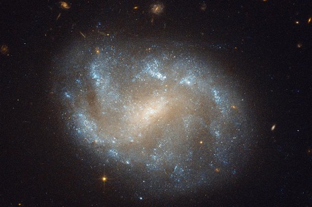 Bjælkegalaksen NGC 1483